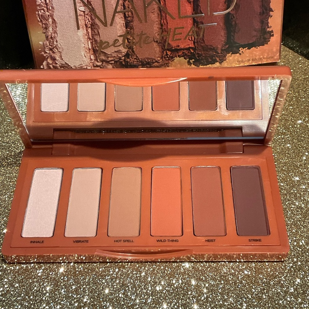 Urban Decay Naked Petite Heat Eyeshadow Palette - Picture 7 of 10